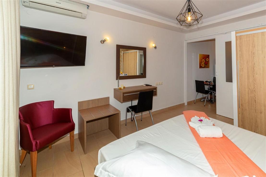 Studio Nikiti Beach Εξωτερικό φωτογραφία