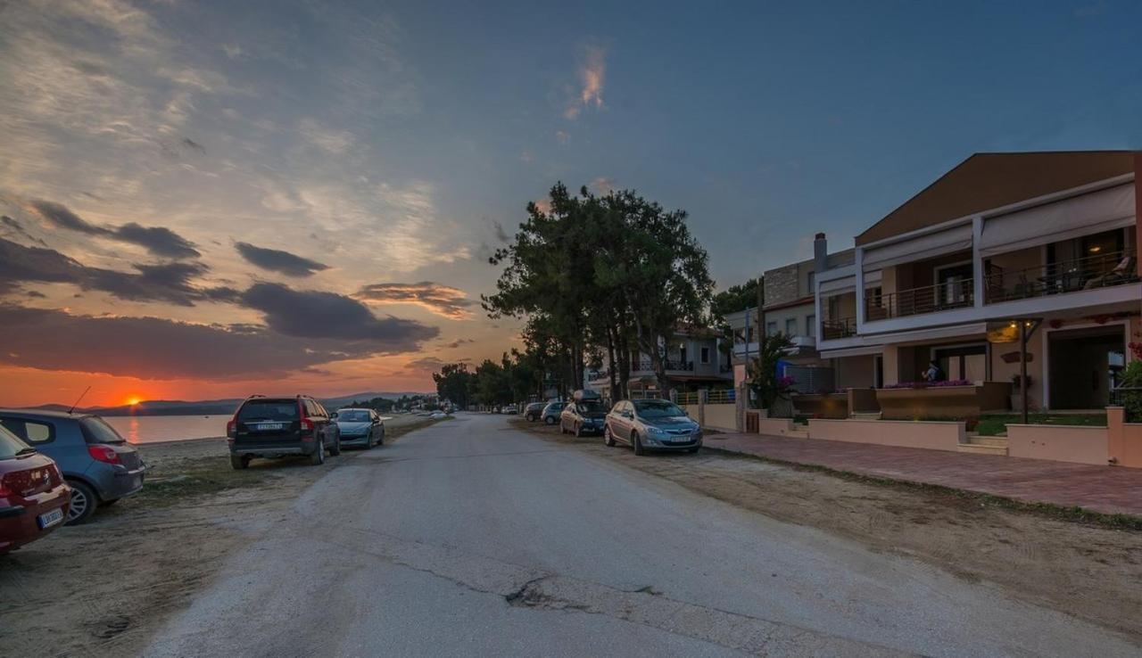Studio Nikiti Beach Εξωτερικό φωτογραφία