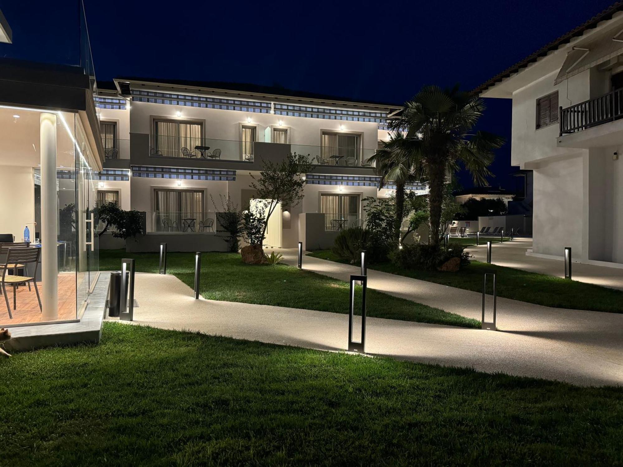 Studio Nikiti Beach Εξωτερικό φωτογραφία
